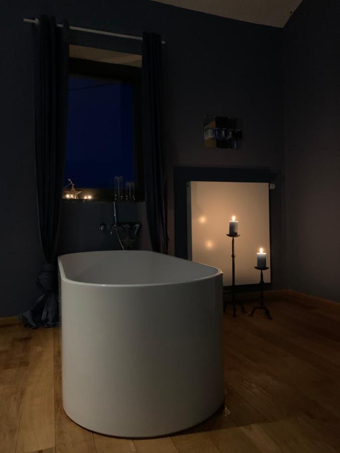 Design Appartment With Big Terrace Halsenbach Exterior foto
